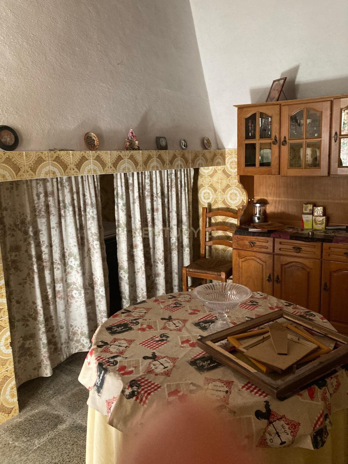 Moradia tradicional para recuperação no coração do Alto Alentejo