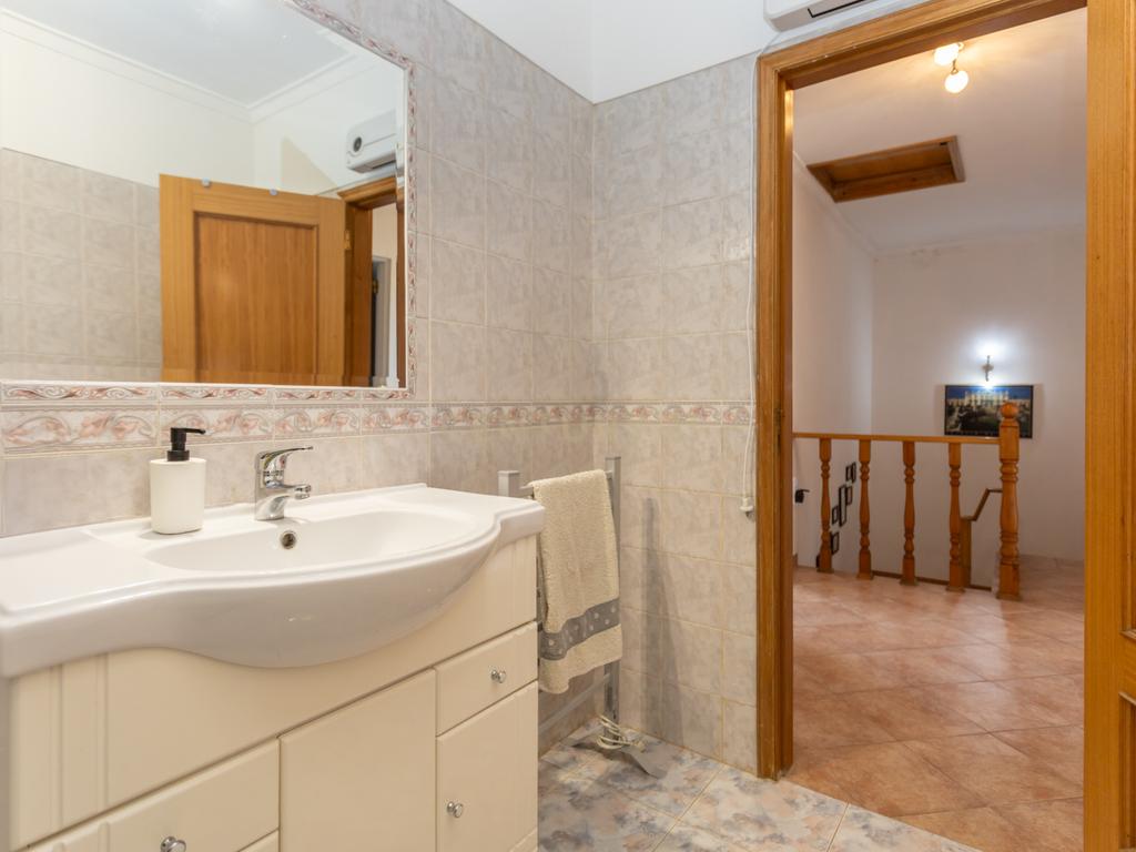 Moradia T5 em Foros de Amora - Image 24