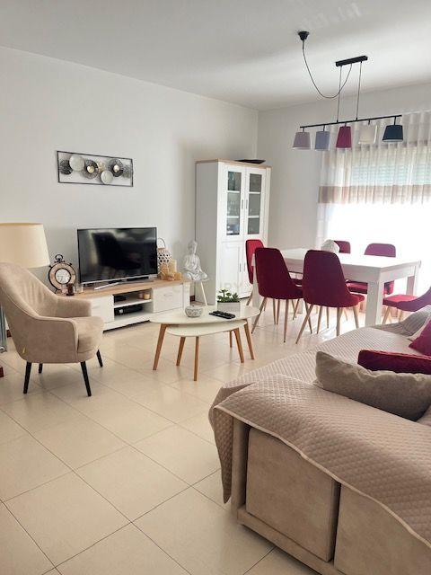 Apartamento T2 Caxias, Oeiras - Image 4