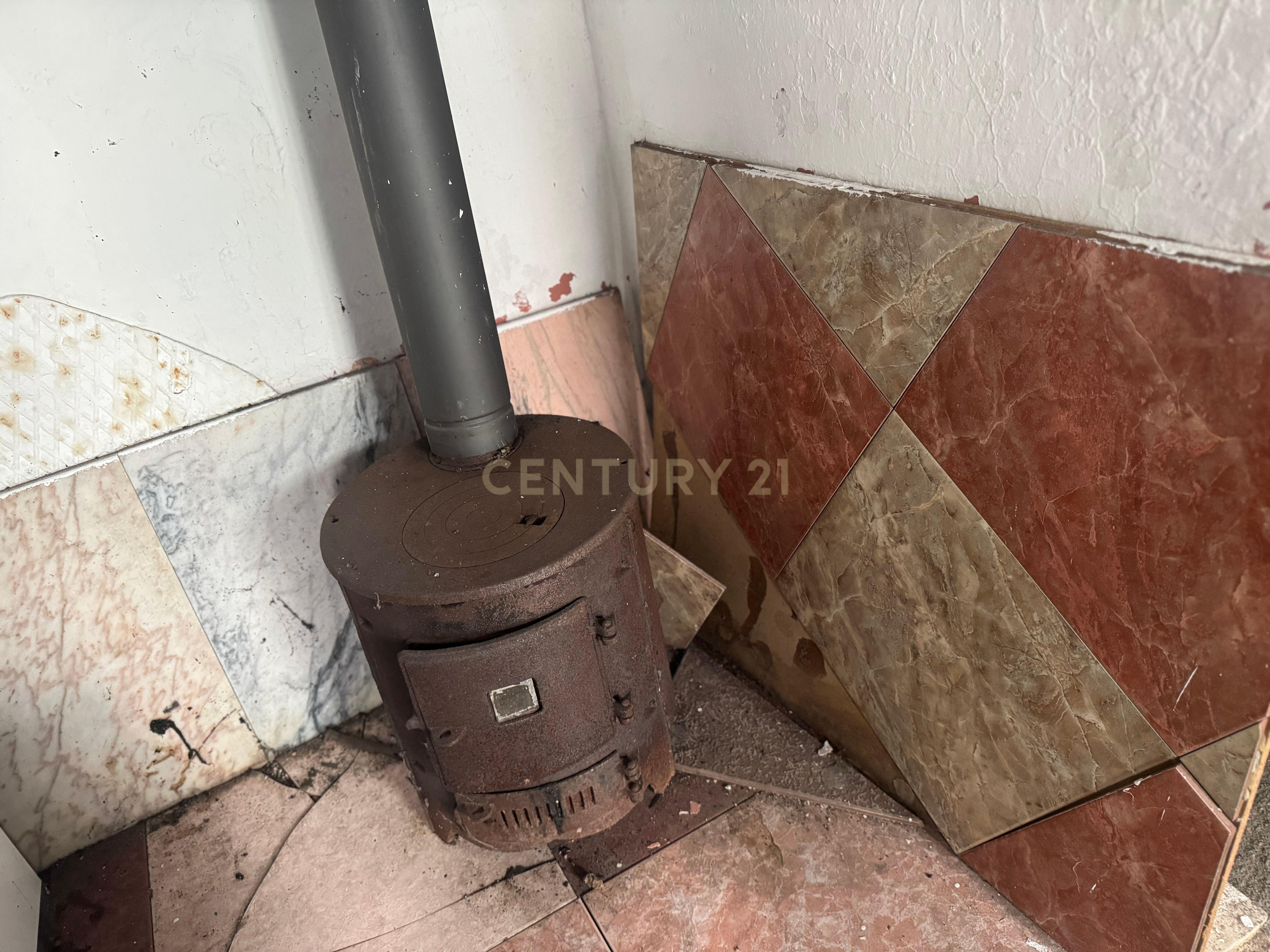 Oportunidade Única loft por 100.000€ a 15 minutos de Setúbal - Image 3