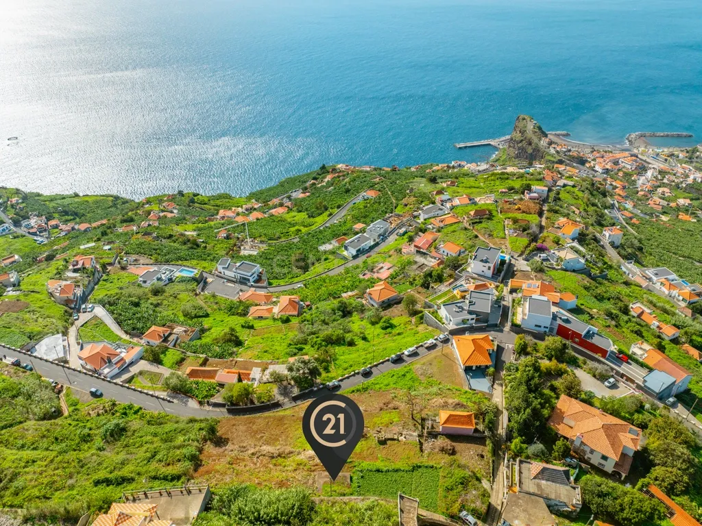 Terreno de Excelência | 3 Terrenos com Licença de Construção Emitida | Projeto para 5 Moradias de Prestígio | Vista Panorâmica para o Mar - Image 30
