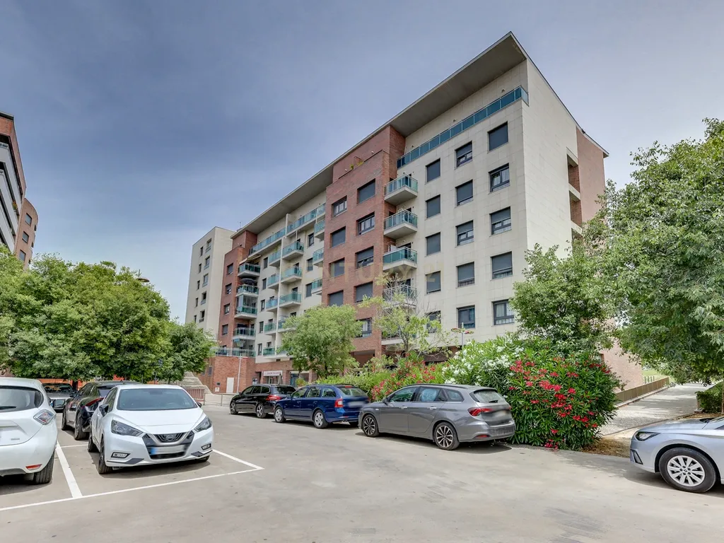 T3 na Urbanização Malvarosa - Alverca - com garagem - Image 3