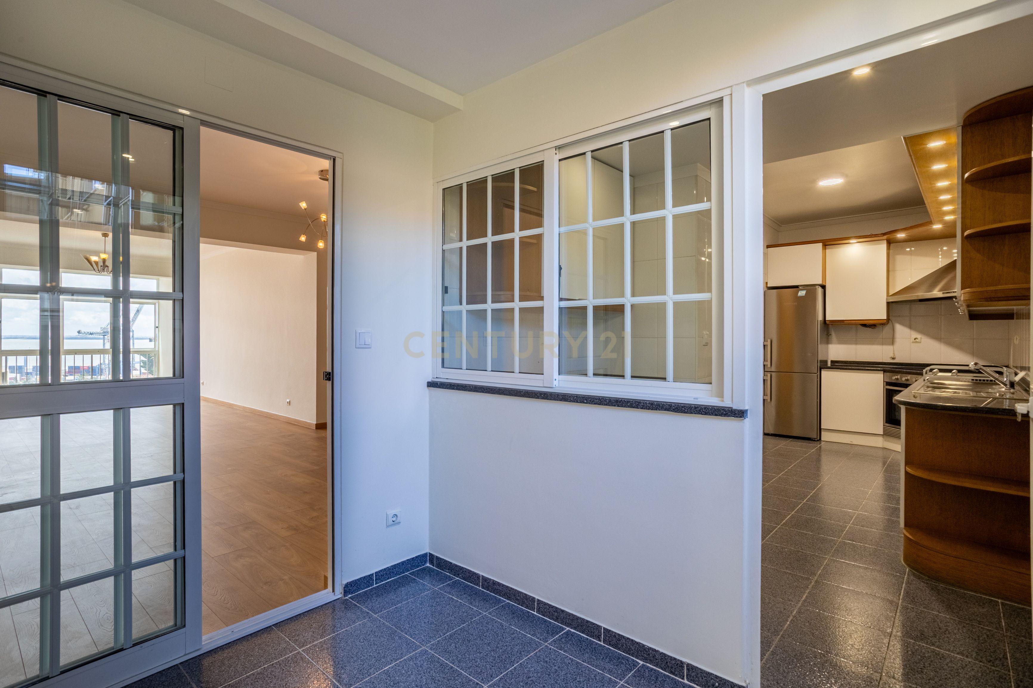 Apartamento T2 para arrendar com Vista Rio - Lisboa - Image 7