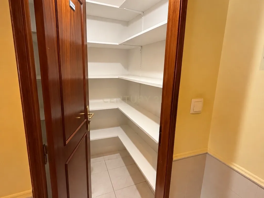 T3 Espaçoso em Excelente Localização- Quinta do Conde - Image 19