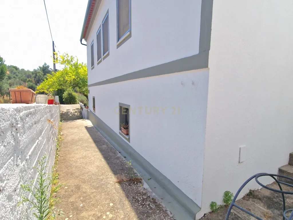 Encantadora propriedade rural | Oportunidade única de investimento - Olalhas, Tomar - Image 34