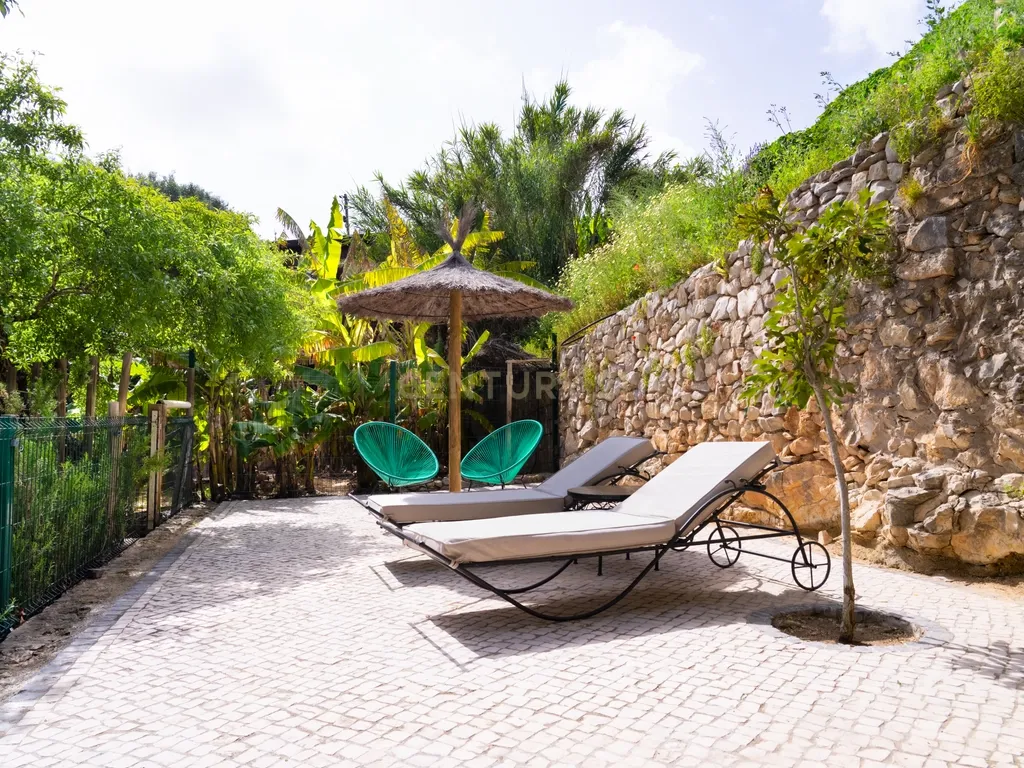 Propriedade com três habitações, piscina aquecida e sauna, num terreno de 10.000 m² - Image 138