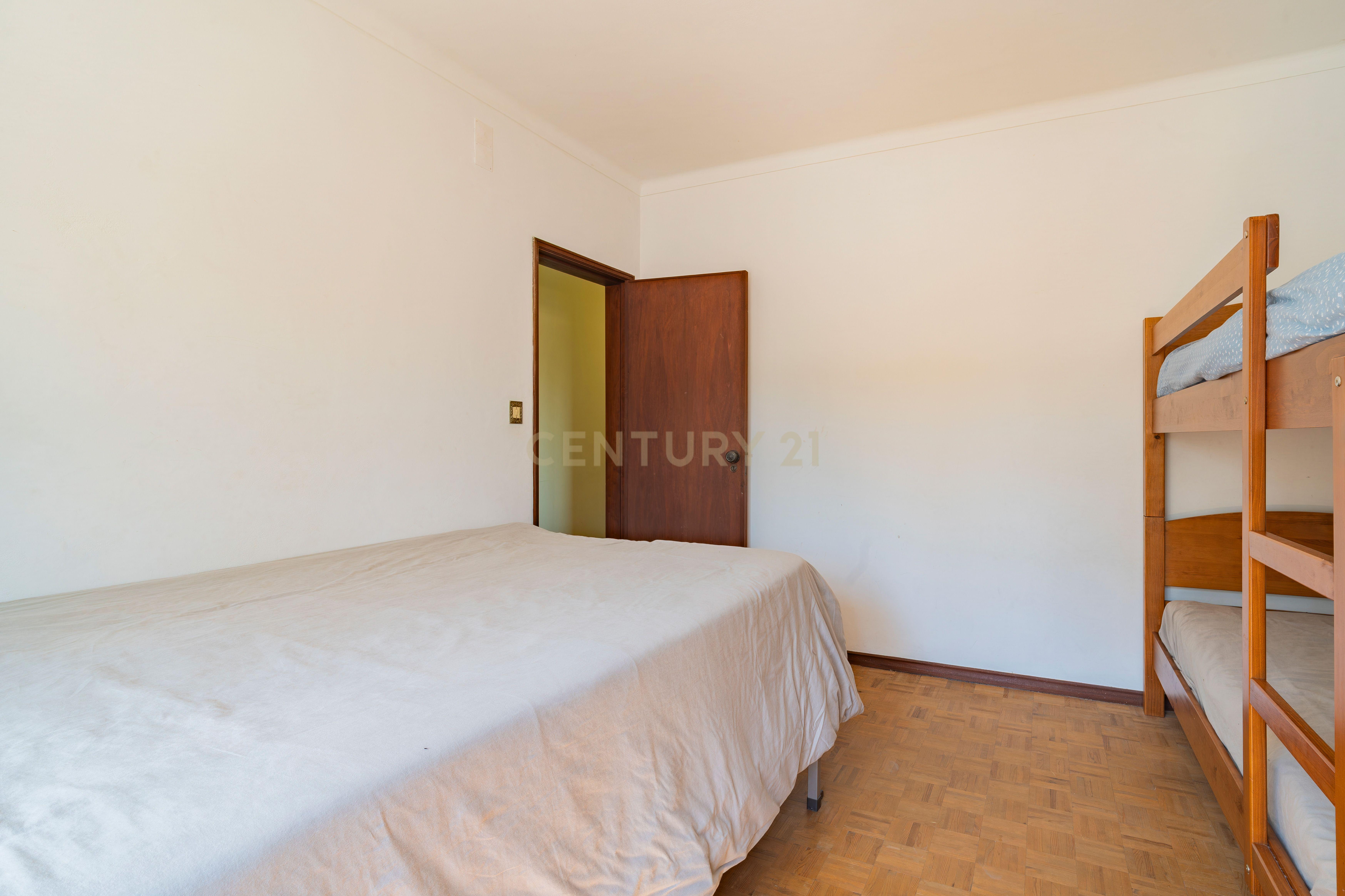 Fotografia 5 de Quintinha entre o campo e o mar – O espaço perfeito para viver, descansar ou investir!