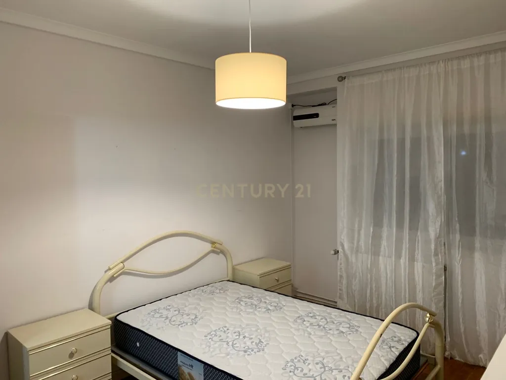 Apartamento Espaçoso em Sernancelhe com Terraço e Garagem - Image 11