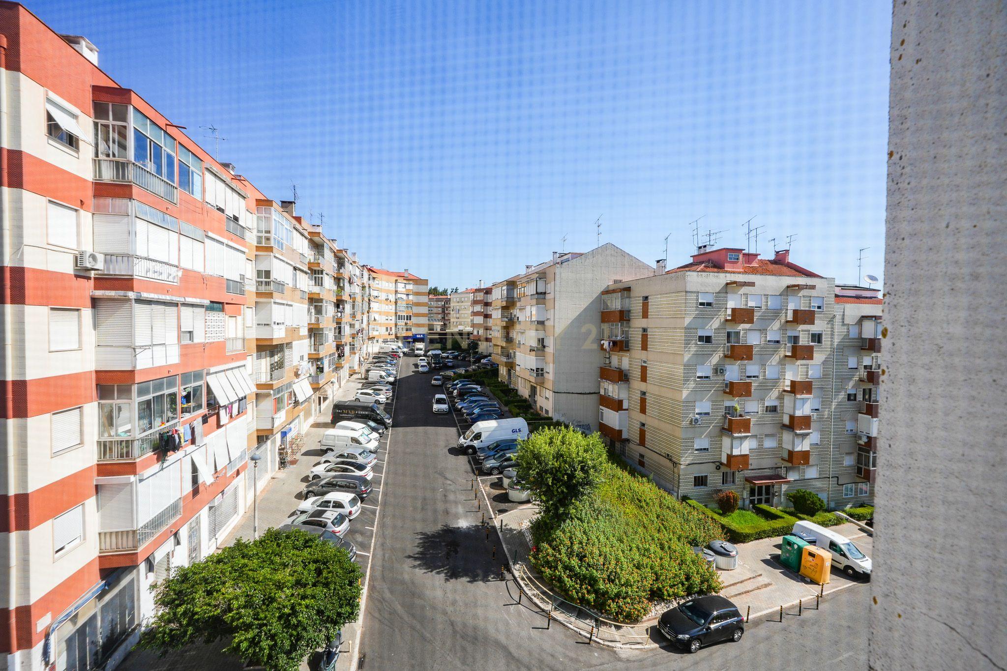 Fotografia 10 de Apartamento T2 na Povoa de Santo Adrião  com Excelente Localização e Conforto