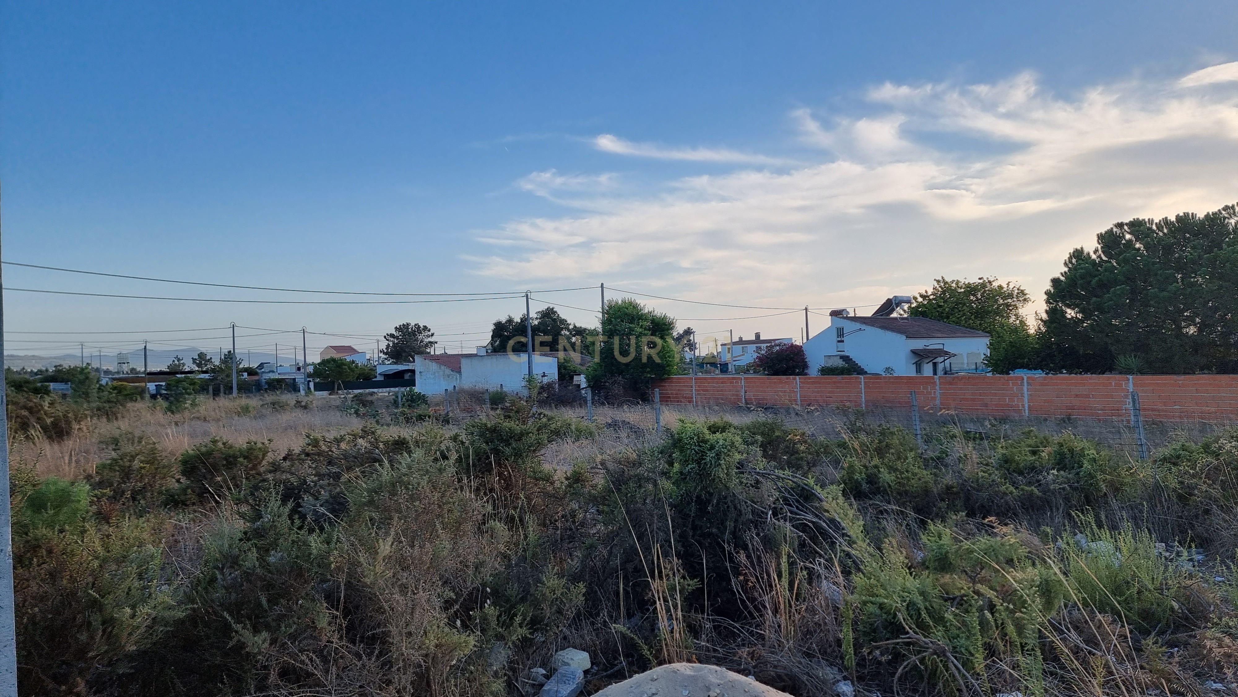 Fotografia 4 de Terreno com 1.230m2 em  Palmela - Oportunidade Única a 105.000€