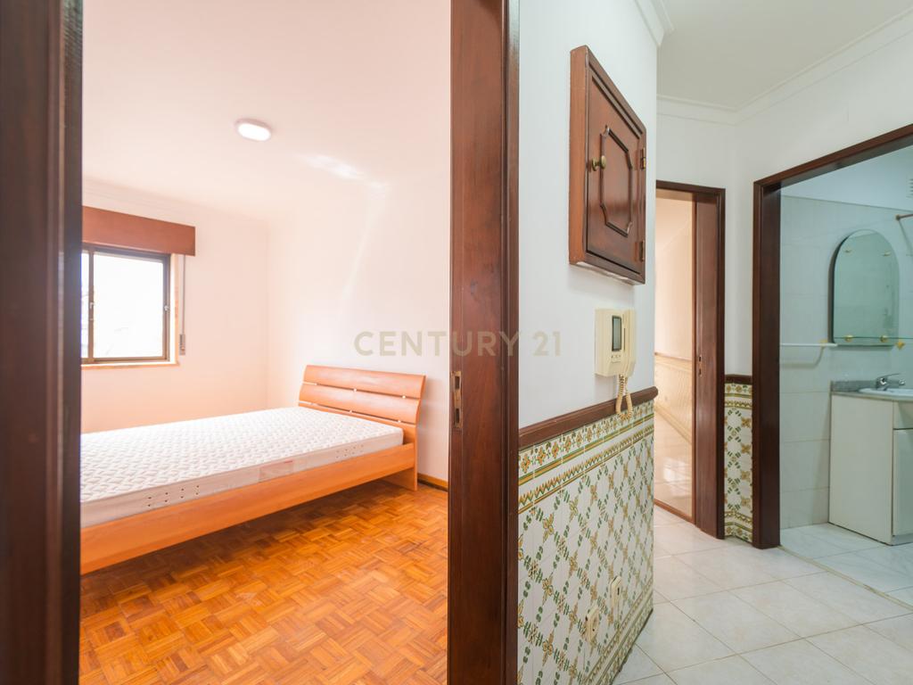 T1 para Arrendamento | Cacém - Image 7