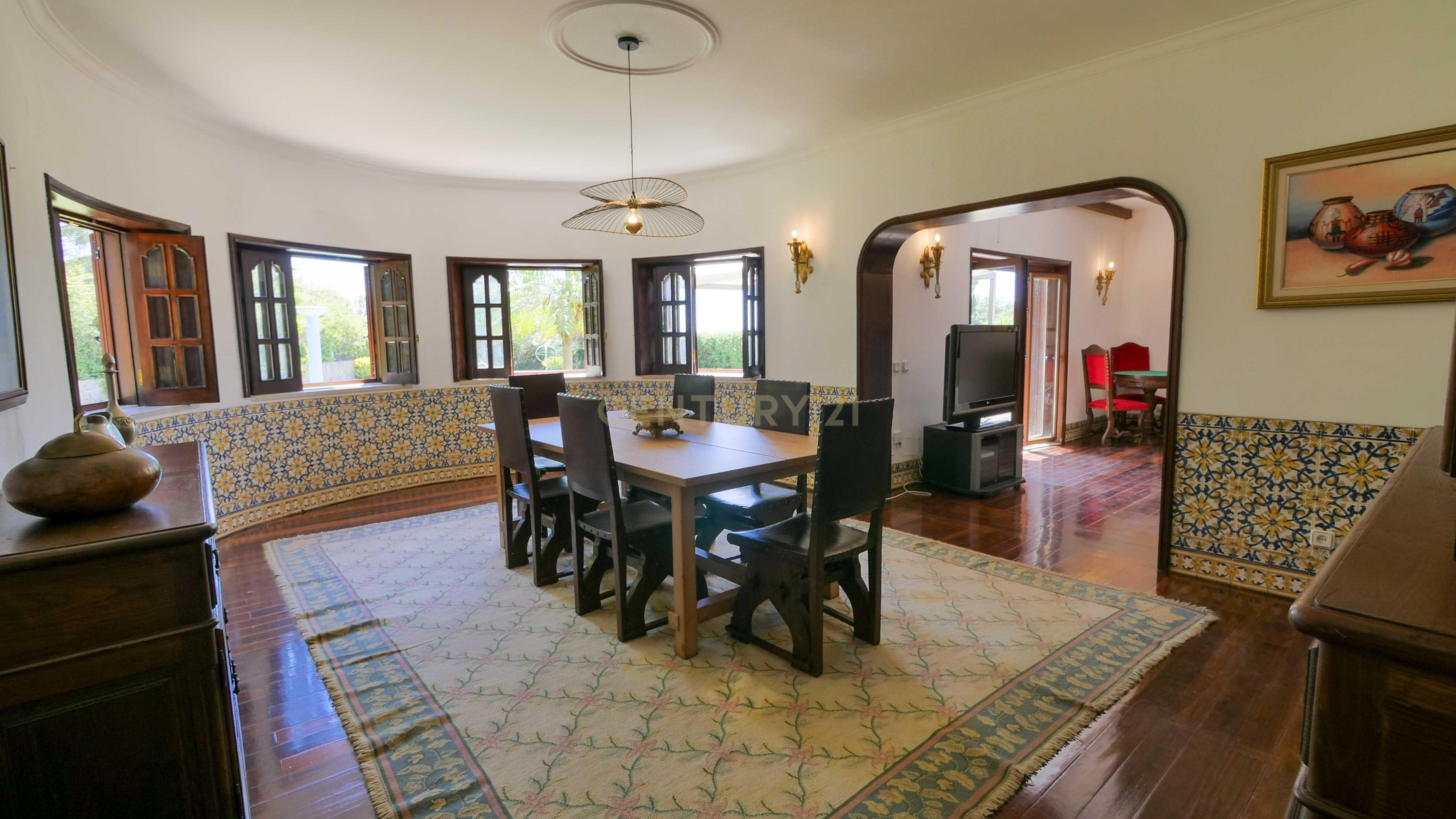 Fotografia 9 de QUINTA EM PALMELA | 7 QUARTOS | 4 CASAS DE BANHO | 3 PISOS