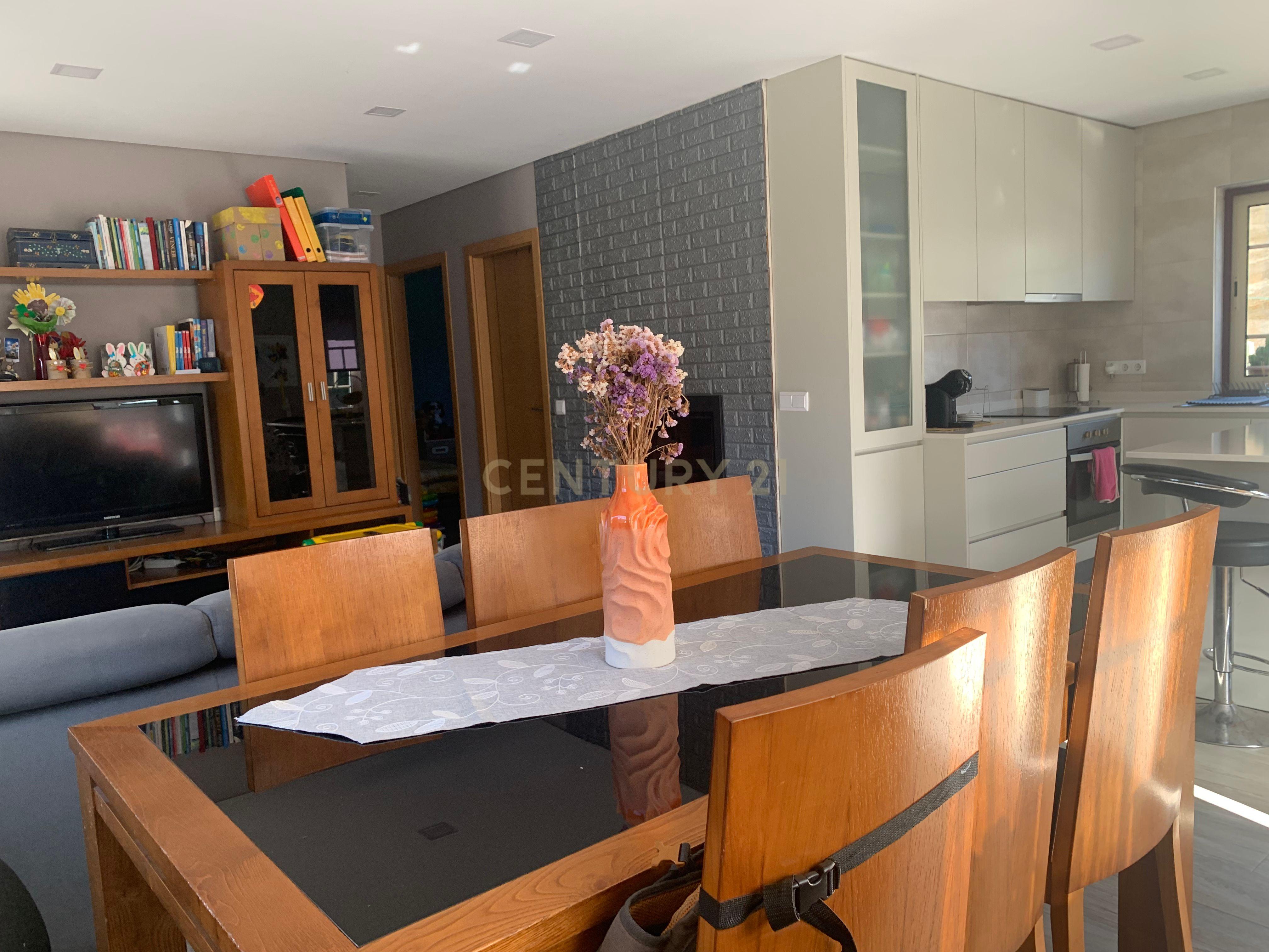  Magnífica Casa com 3 Apartamentos na Vila do Gerês  - Image 22