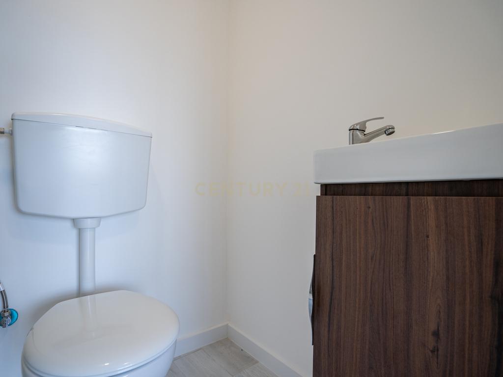 Apartamento na Amadora transformado em 5 modernos estúdios  - Image 12