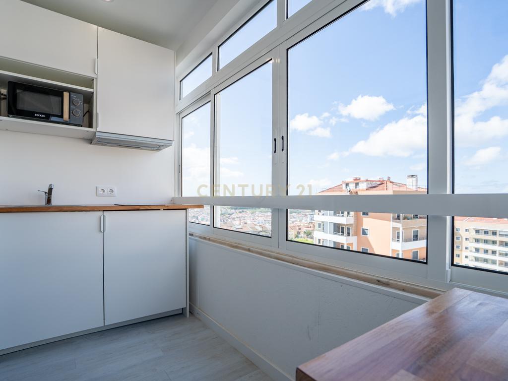 Apartamento na Amadora transformado em 5 modernos estúdios  - Image 20
