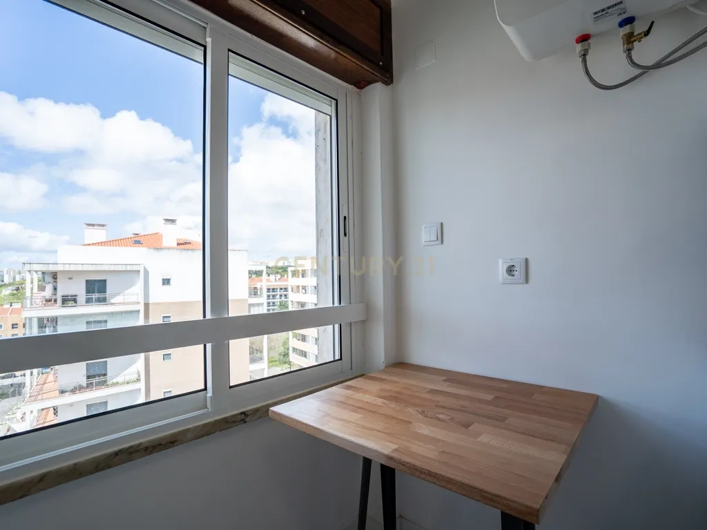 Apartamento na Amadora transformado em 5 modernos estúdios - Image 21