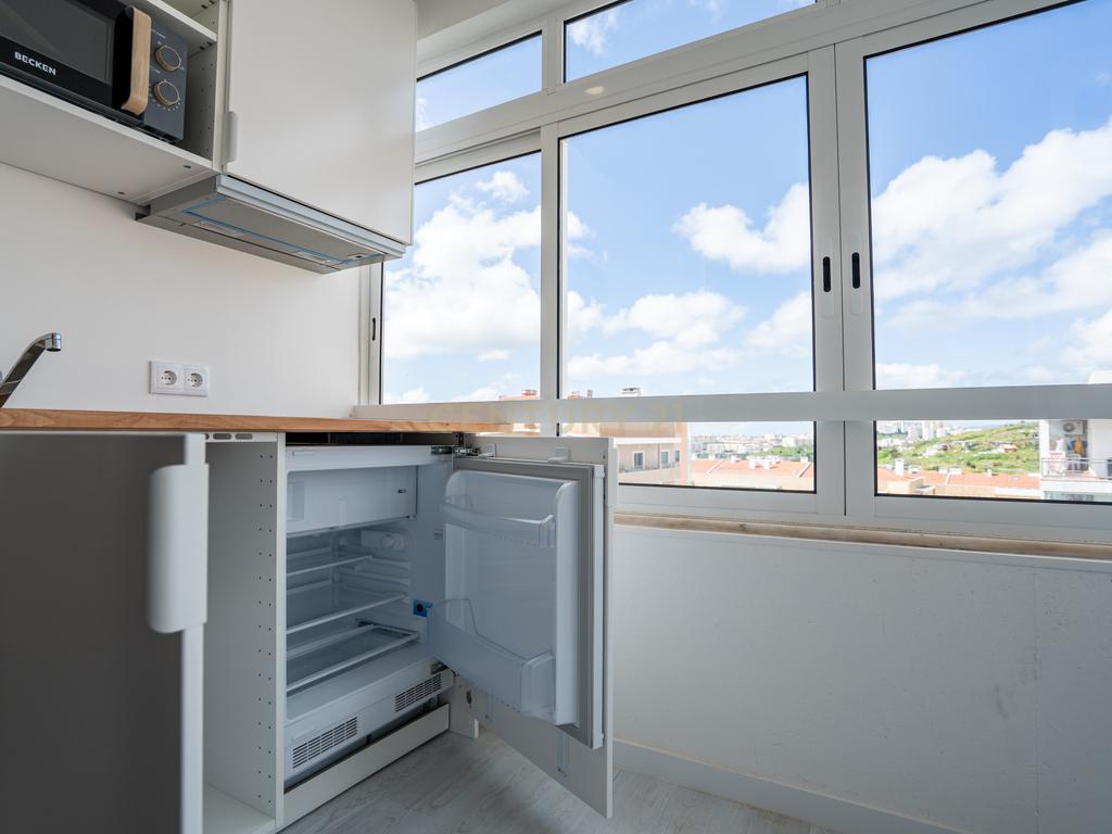 Apartamento na Amadora transformado em 5 modernos estúdios  - Image 40