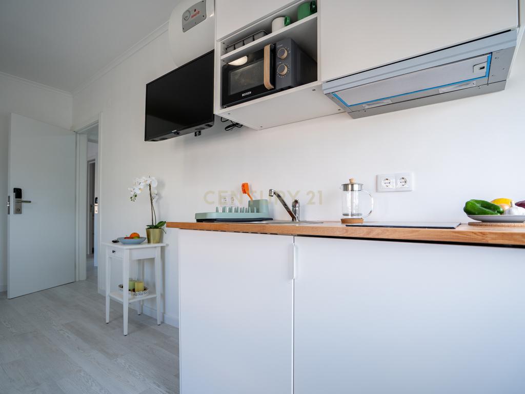 Apartamento na Amadora transformado em 5 modernos estúdios  - Image 25