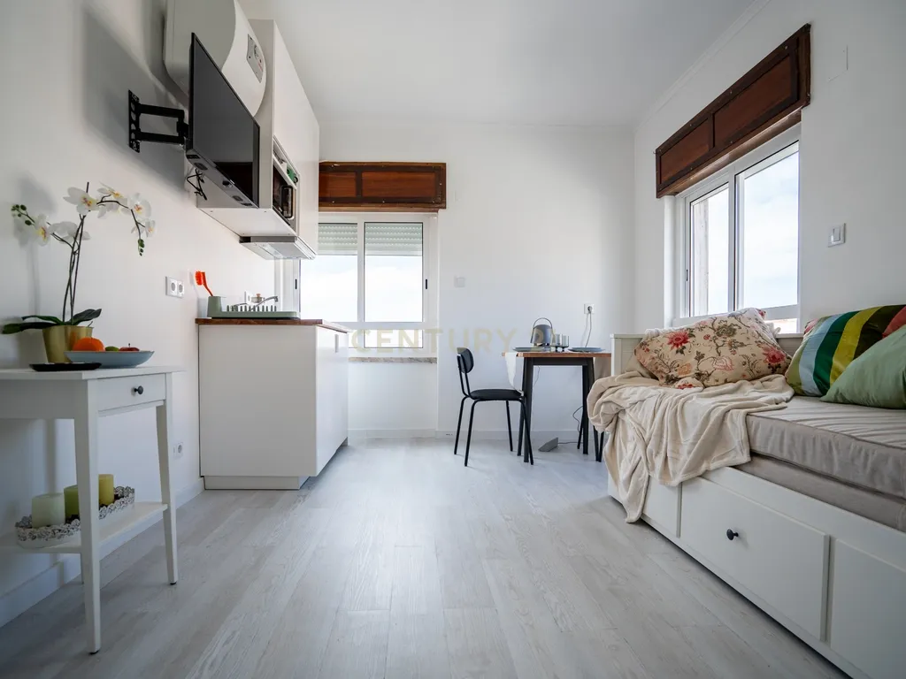 Apartamento na Amadora transformado em 5 modernos estúdios - Image 28