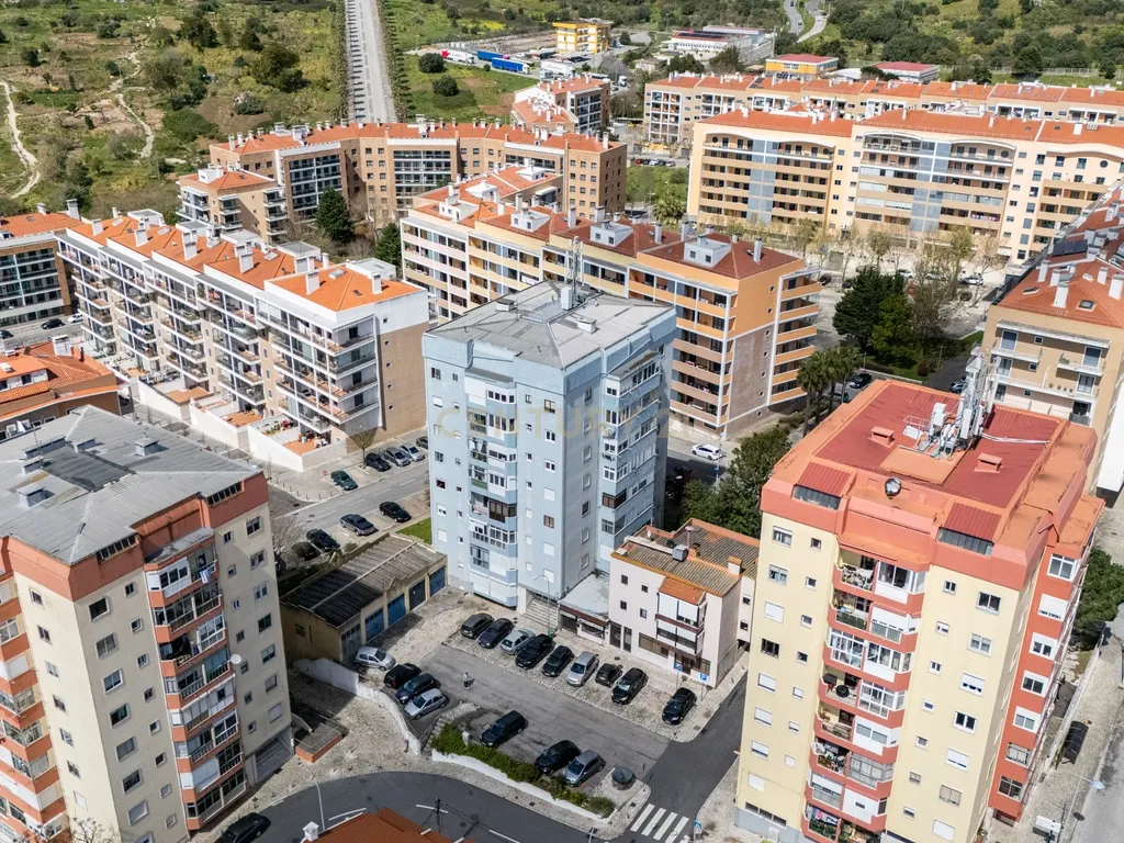 Apartamento na Amadora transformado em 5 modernos estúdios - Image 51