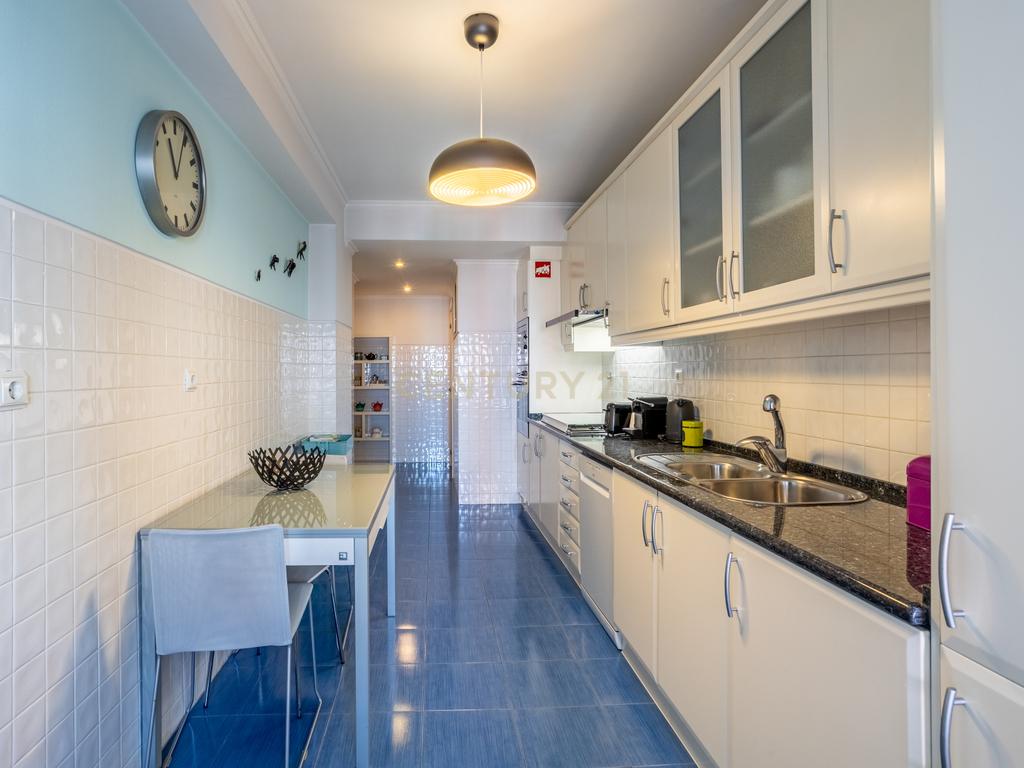 Arrendamento Apartamento T2 mobilado - Centro de Lisboa - Image 6