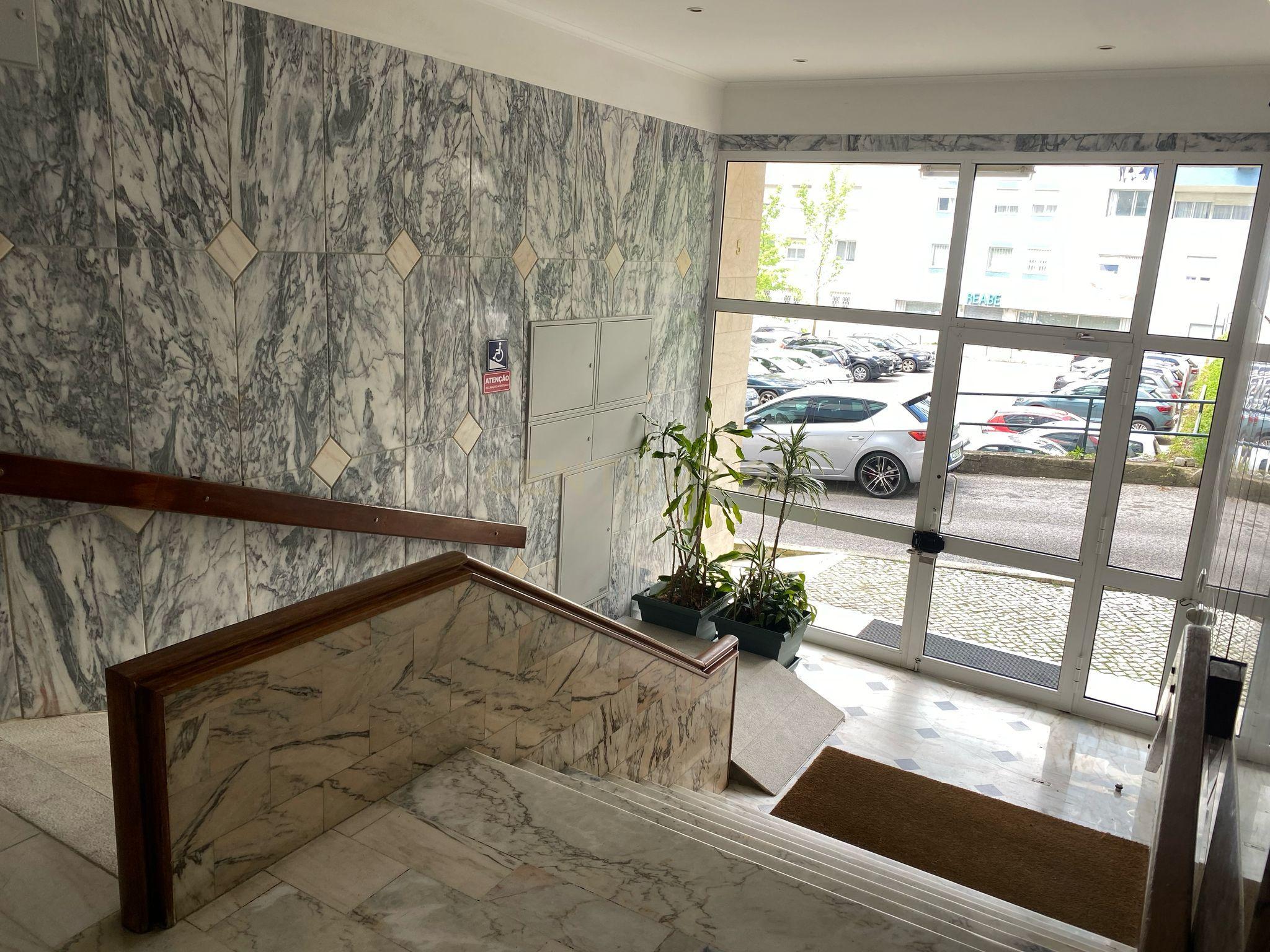 Apartamento T2  em Lisboa - Image 1