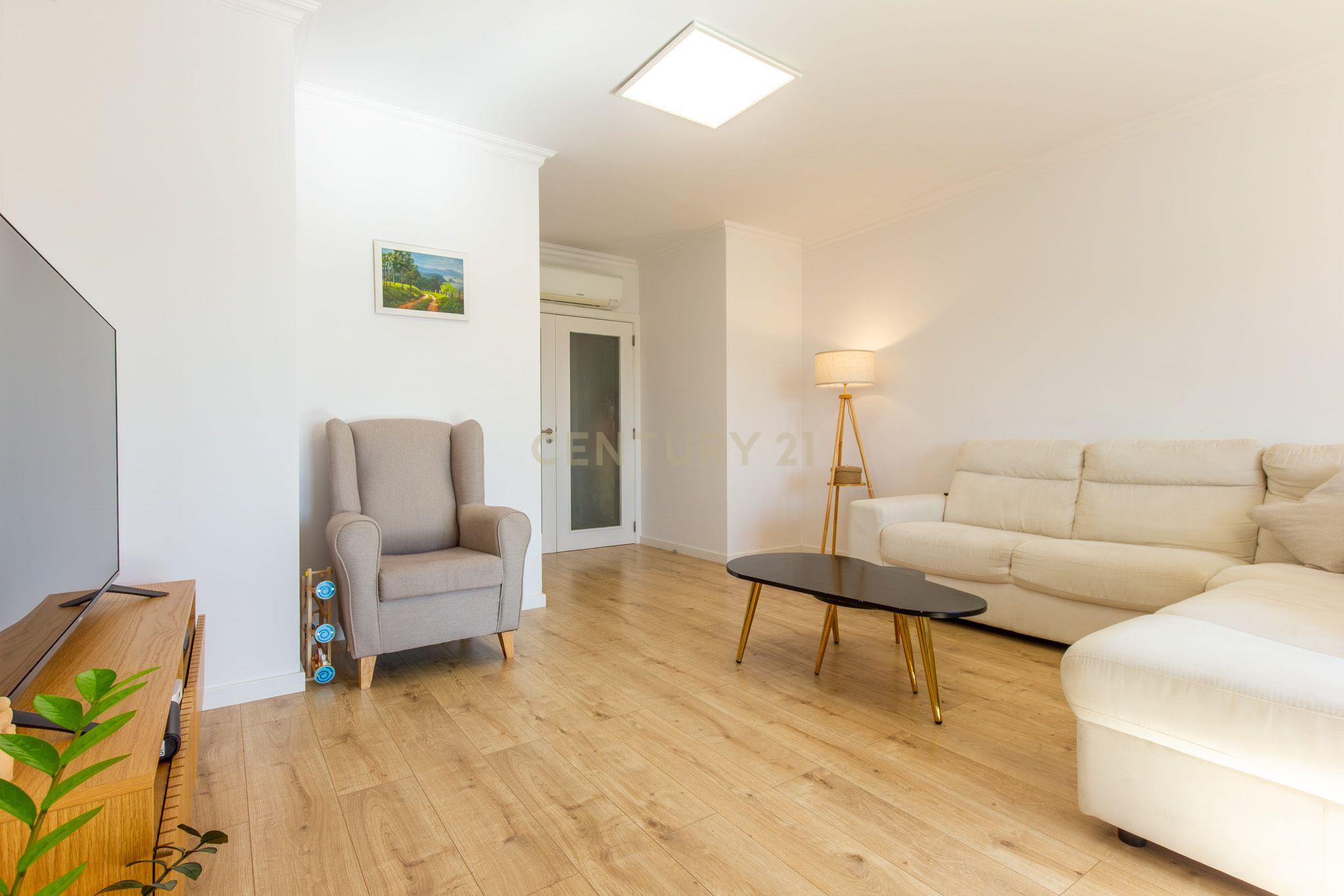 Fotografia 5 de Apartamento T2 Renovado em Azeitão com lugar de parqueamento