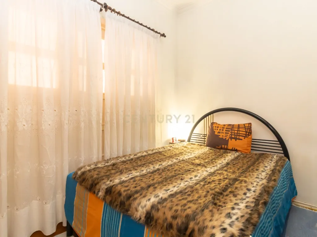 Apartamento t0 para investimento - Image 17