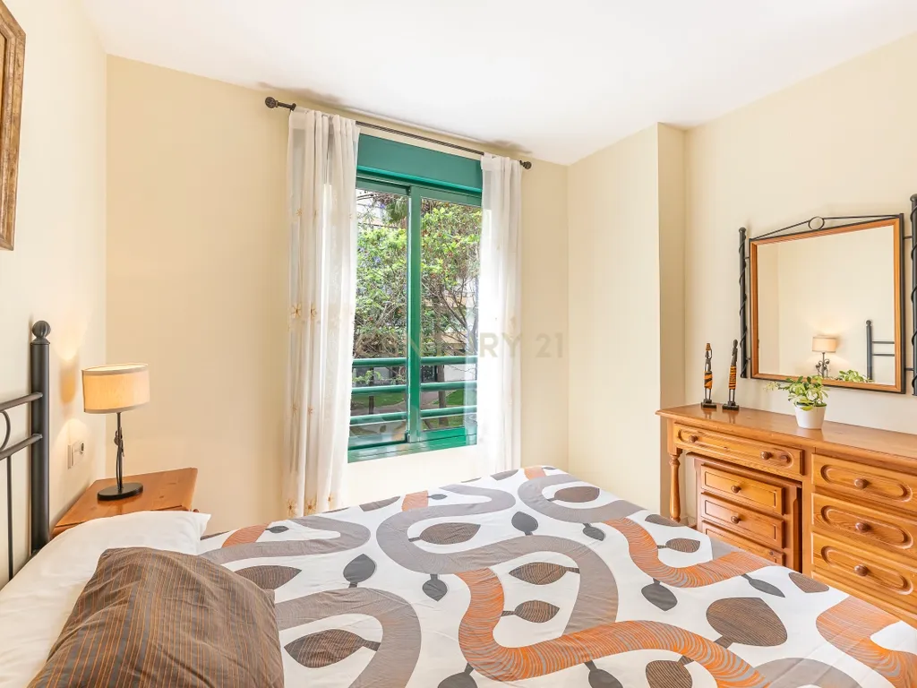 APARTAMENTO EM ESTEPONA: CONFORTO E LOCALIZAÇÃO PRIVILEGIADA - Image 18