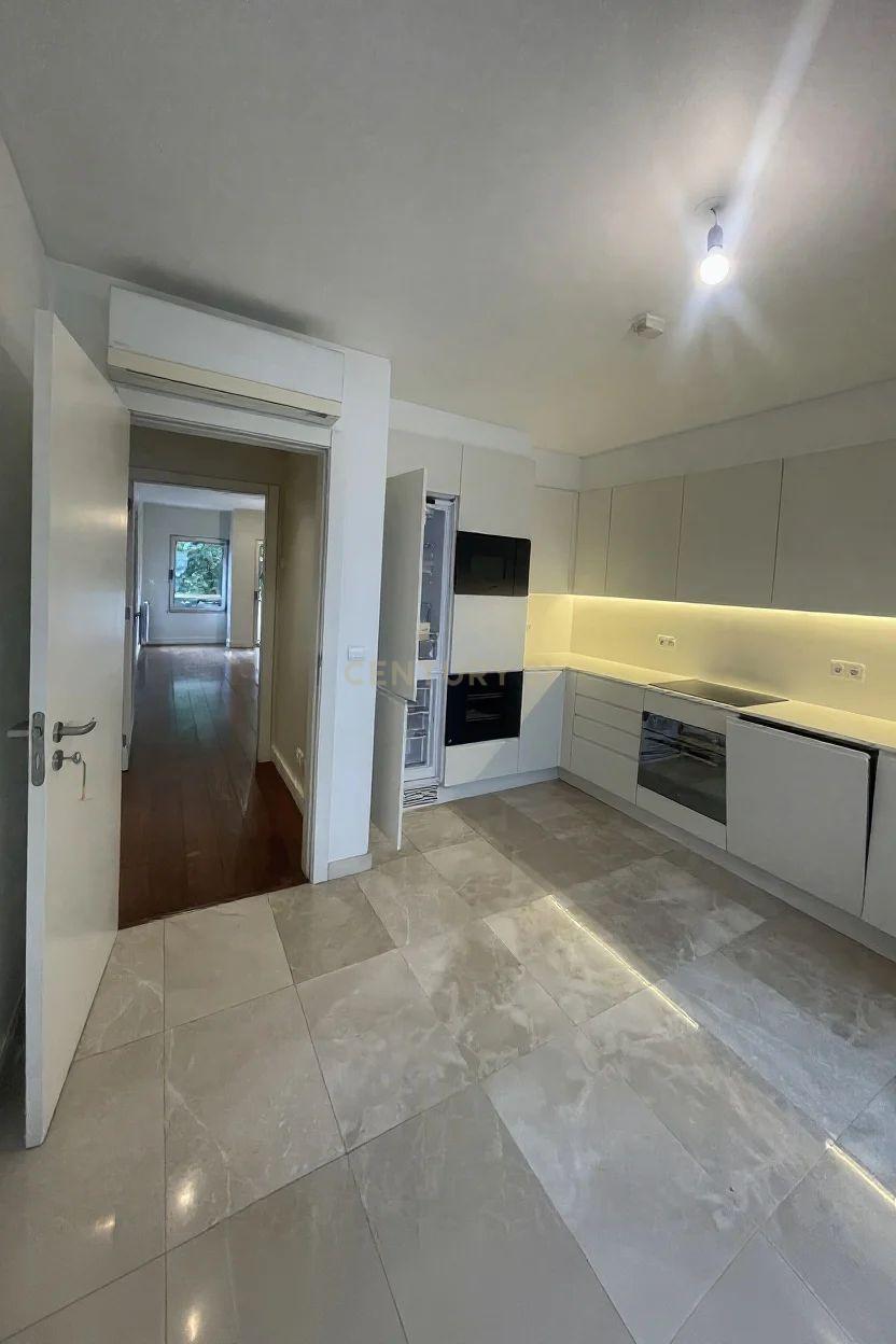 Fotografia 6 de Apartamento T1 Renovado para Arrendar na Estefânia, Lisboa