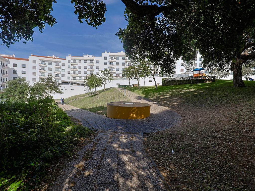 T2 no Parque Luso, Corroios | 118 m² | Garagem Box | Suite | Varanda | Excelente Localização. - Image 27