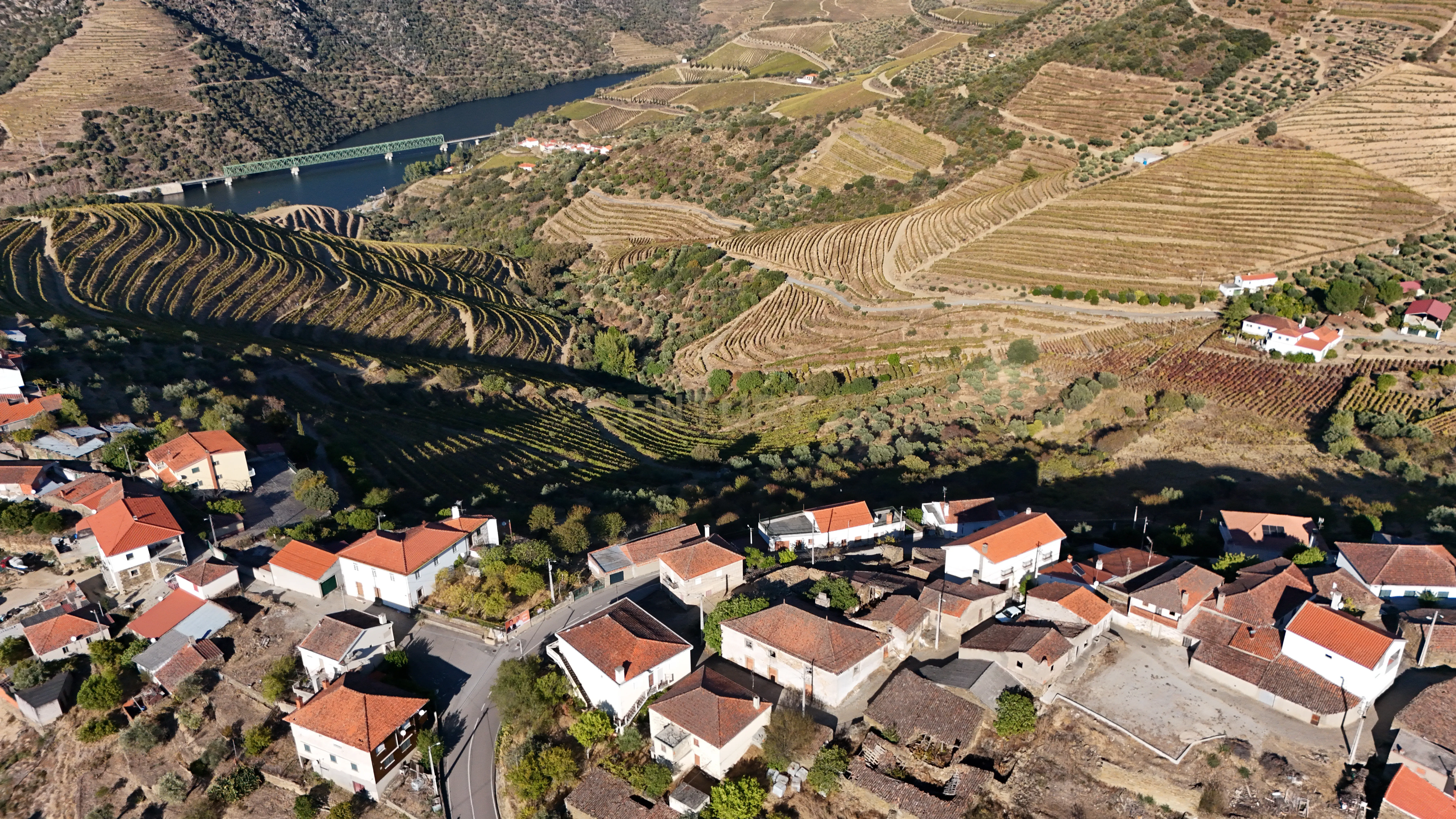 Moradia T3 à venda em Vale de Figueira, €125.000