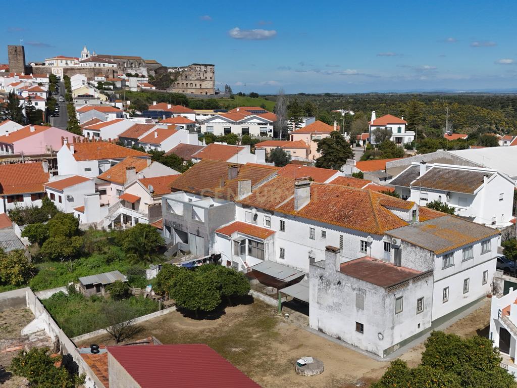 Moradia T6 com Jardim e Vista Panorâmica em Avis - Image 30