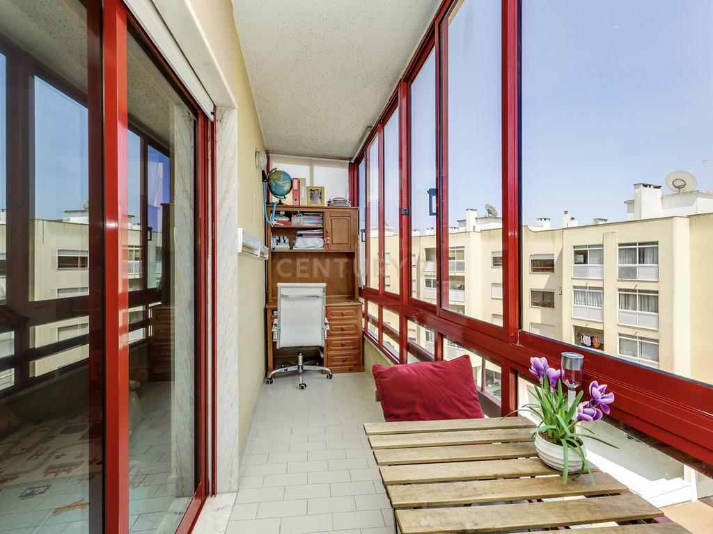 Apartamento T3 com 129m2 e Garagem, na Quinta Da Piedade   - Image 5