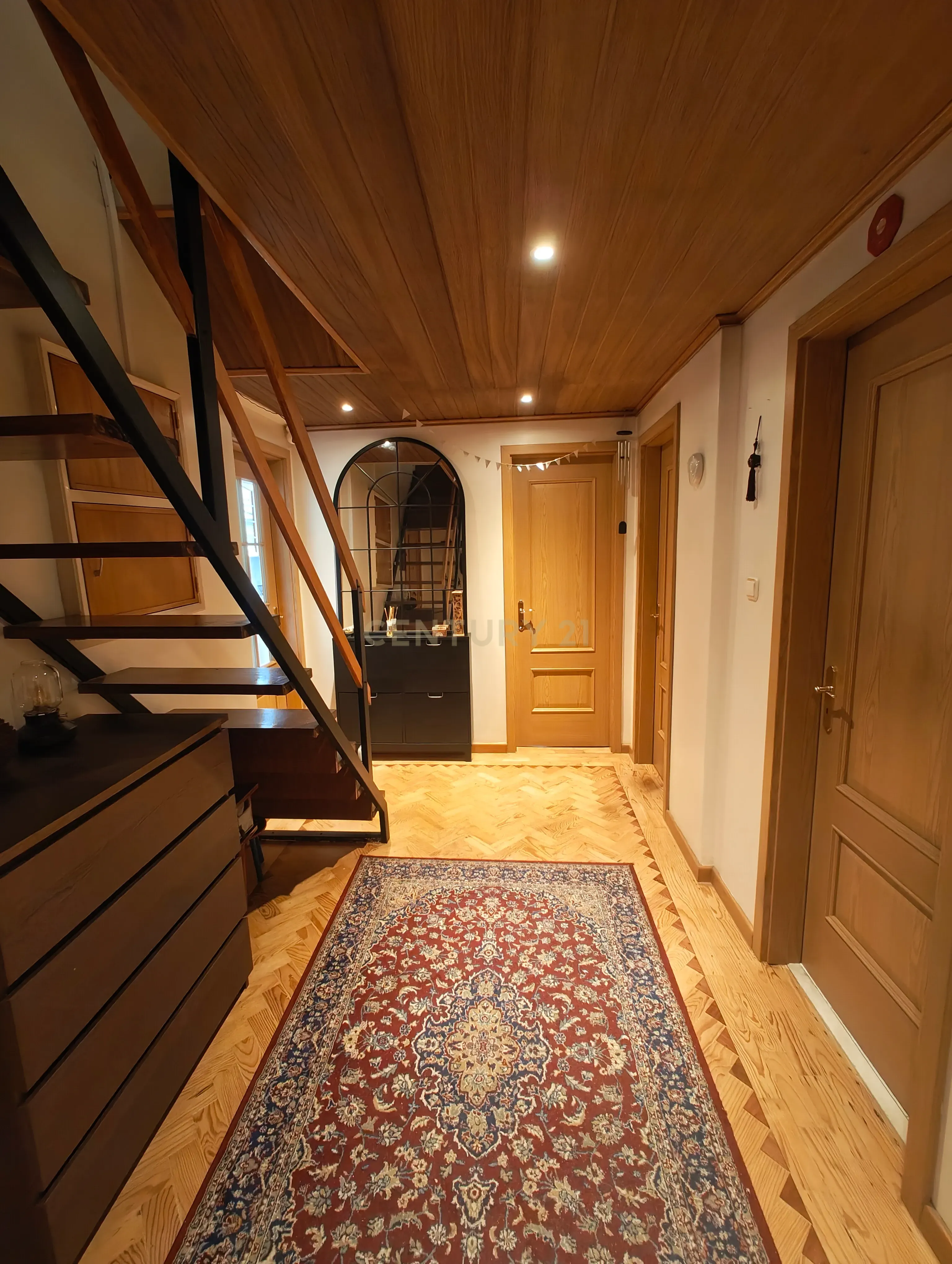 Apartamento duplex T3 + 2 em Queluz - Image 16