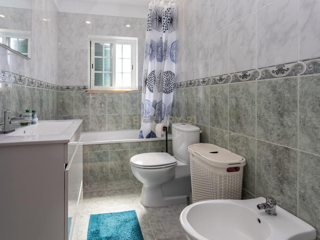 Moradia T3 na Quinta do Conde / Sesimbra com Excelente Localização - Image 22