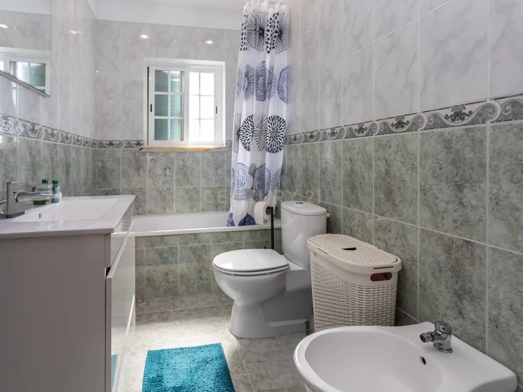 Moradia T3 na Quinta do Conde / Sesimbra com Excelente Localização - Image 22