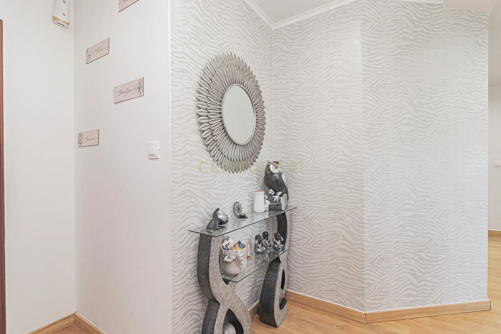 Apartamento T3  - Conforto, espaço e localização Ideal em Vale Figueira - Image 4