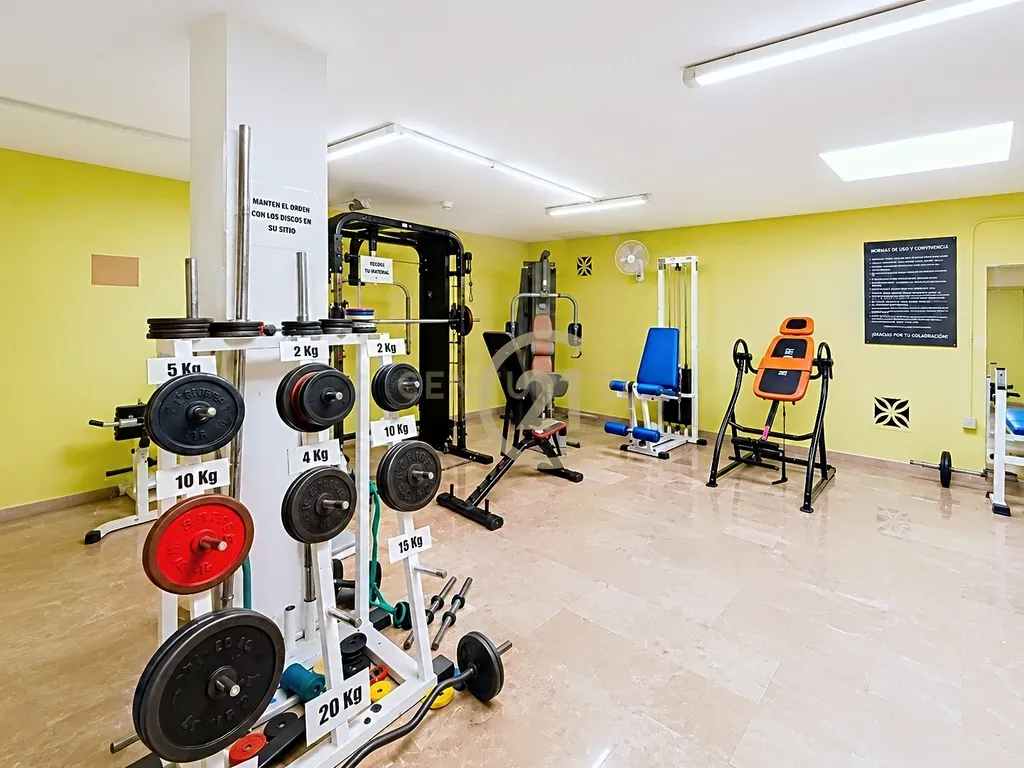 Cobertura de 5 Quartos com Terraço e Churrasqueira: Ideal para Família Numerosa ou Segregação em 2 Habitações! - Image 49