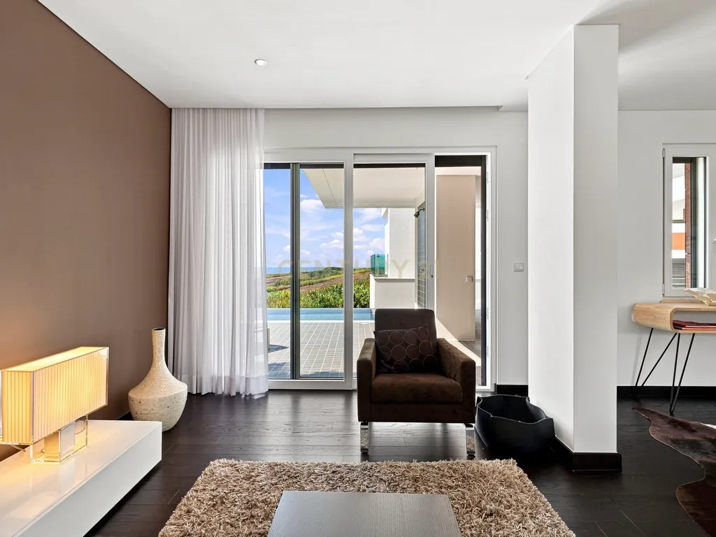 Moradia T4 - Linha de Mar - Lourinhã - Image 15