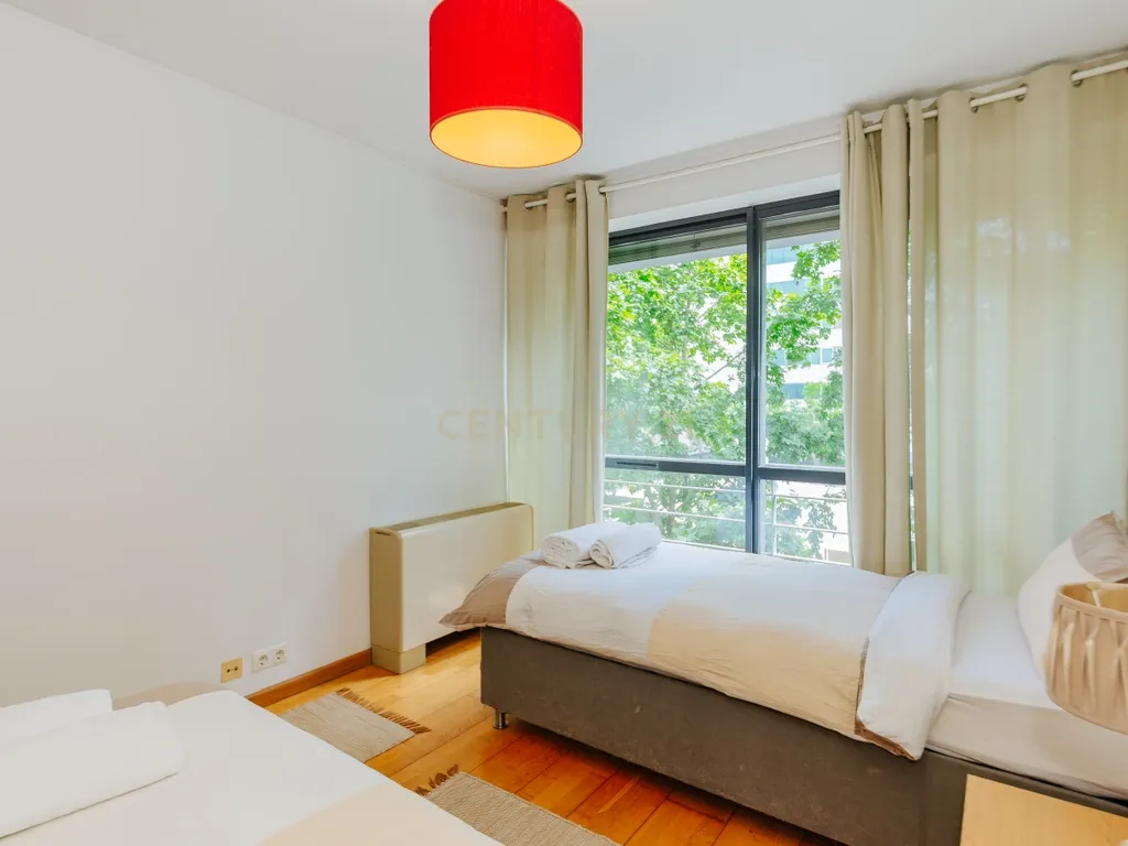 T2 - Condominio Portucalle - Parque das Nações - Image 10
