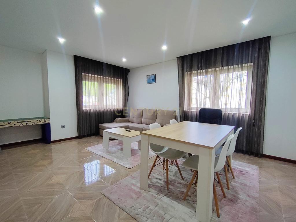 Apartamento T3 com Terraço e Vista na Póvoa de Varzim - Image 8