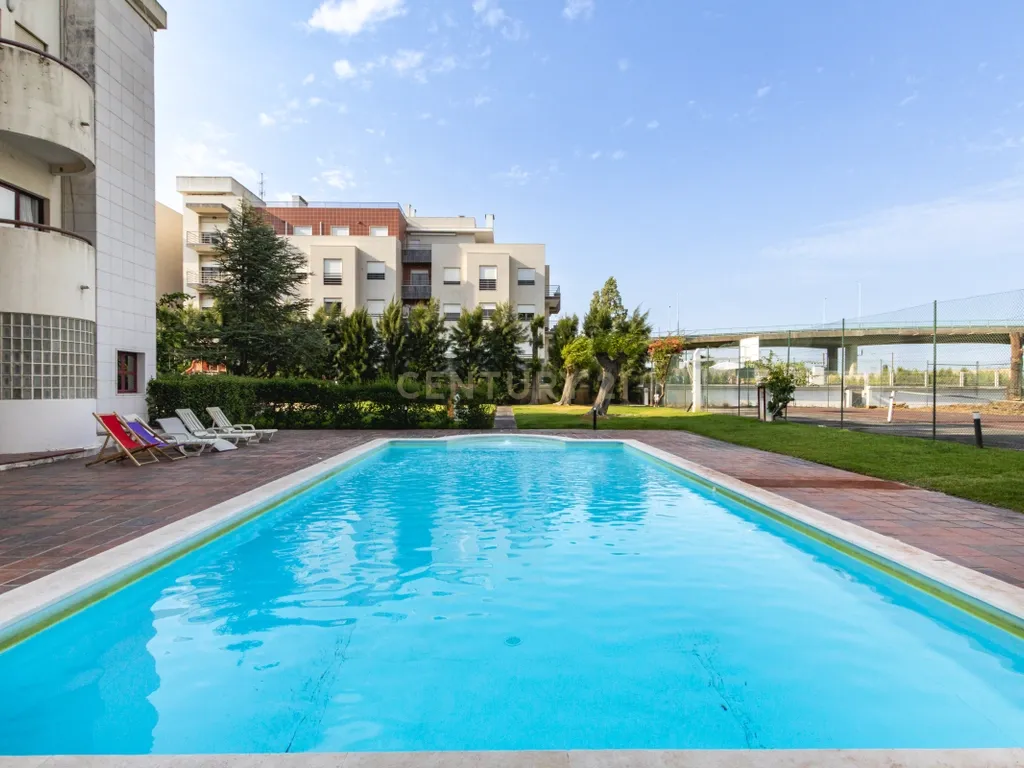 Apartamento T4 com Terraço Privativo e Churrasqueira no Condomínio Lezíria Parque | Vila Franca de Xira - Image 40