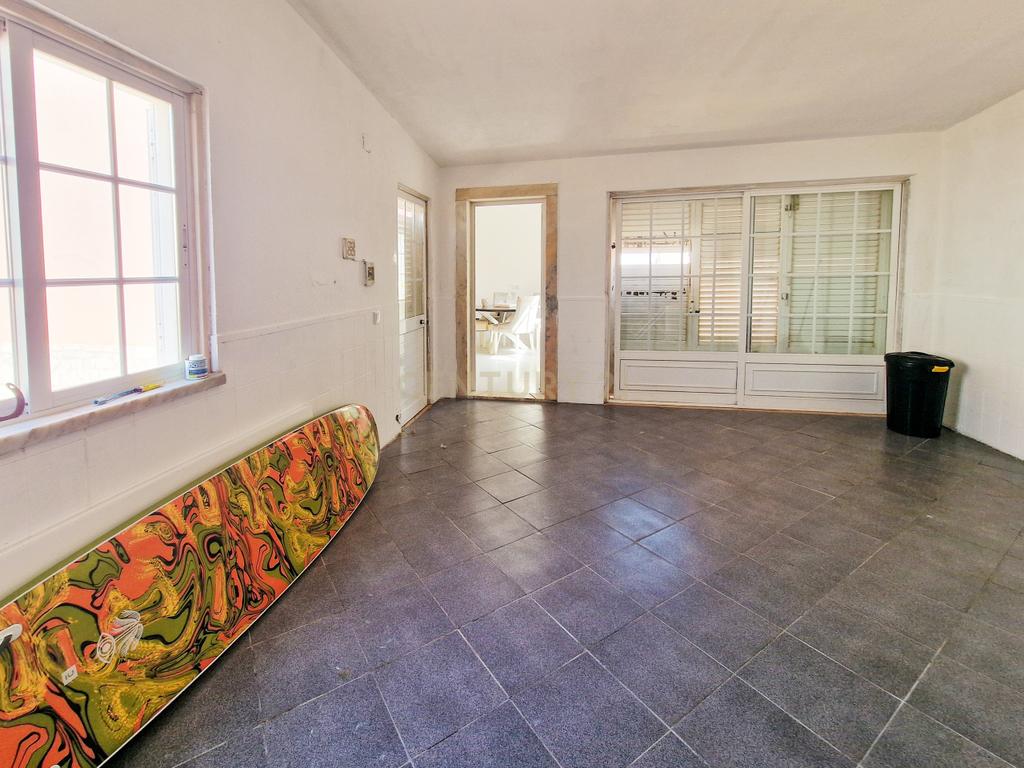 Moradia isolada de 6 assoalhadas com garagem - Zona tranquila - Image 36