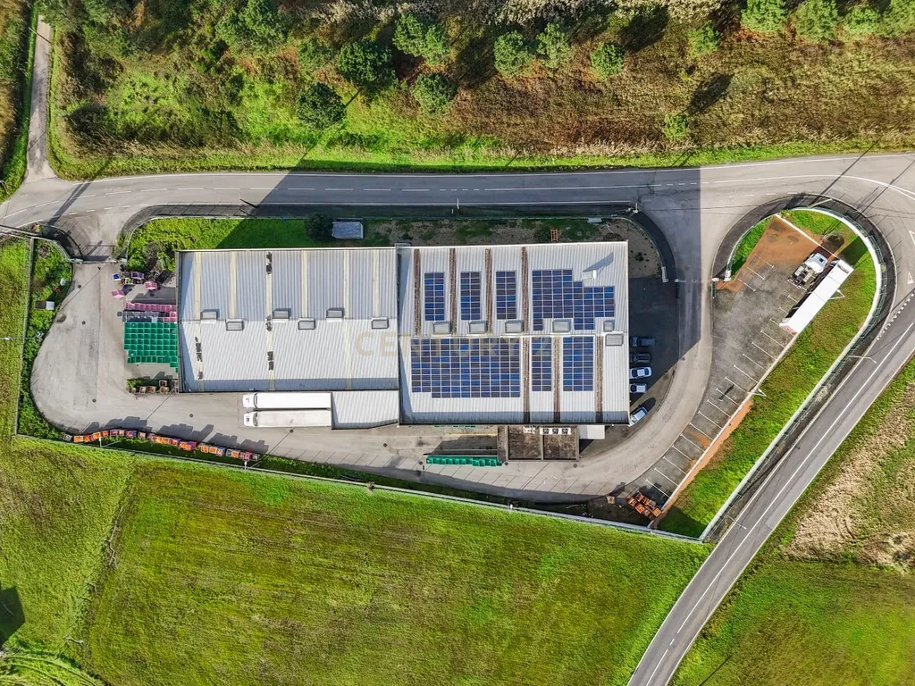 Armazém Industrial junto à Campo Oeste em A-dos-Cunhados - Image 8