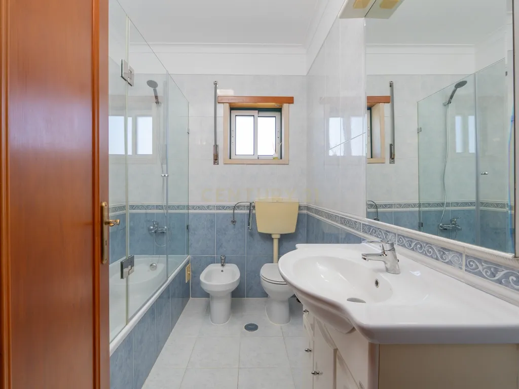Apartamento T1 para Arrendamento em Rio de Mouro – Mobilado, Equipado e a 2 Minutos do Alegro Sintra - Image 10