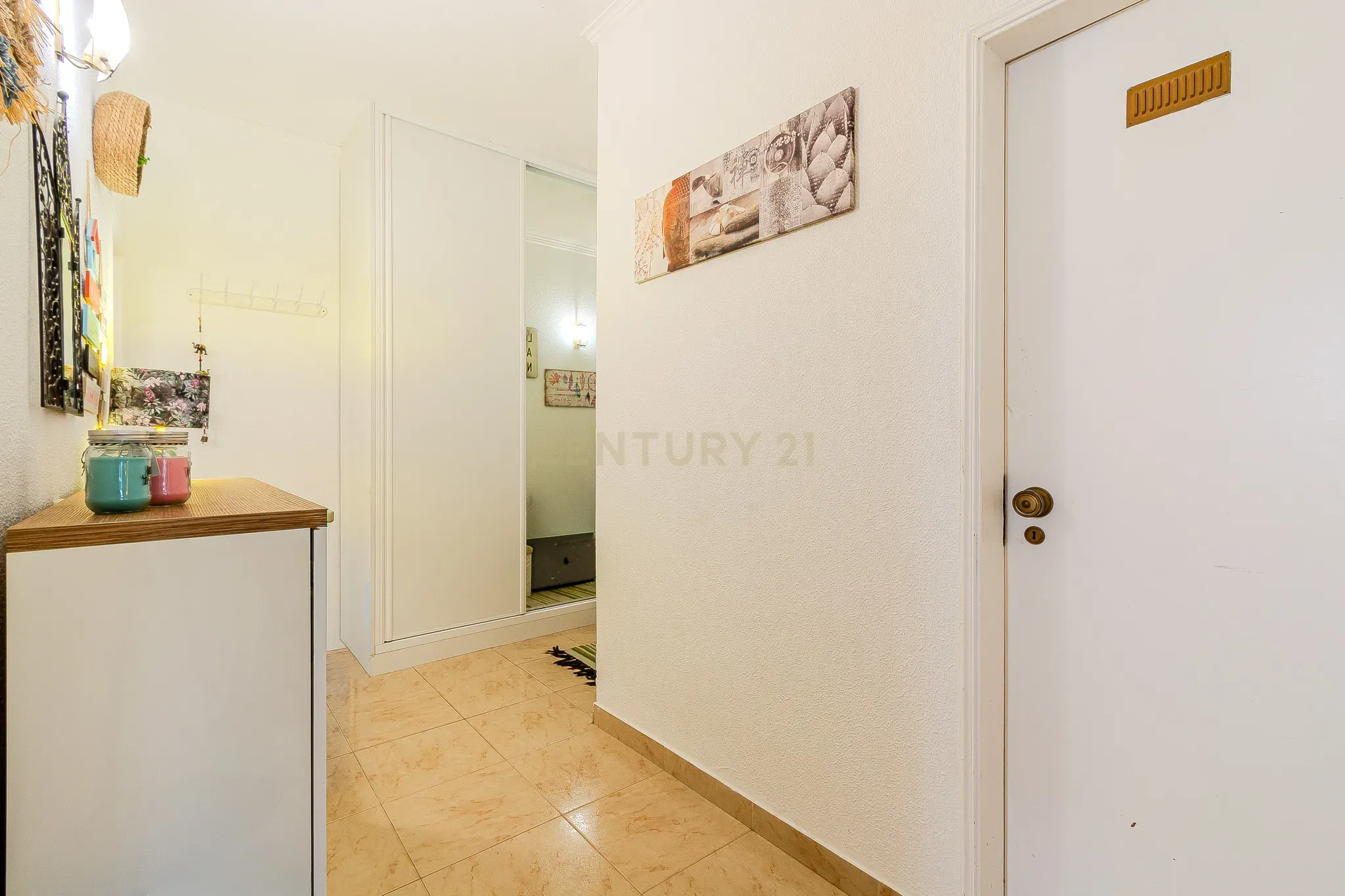 Fotografia 11 de Apartamento T1+2 com Terraço Amplo em Albufeira