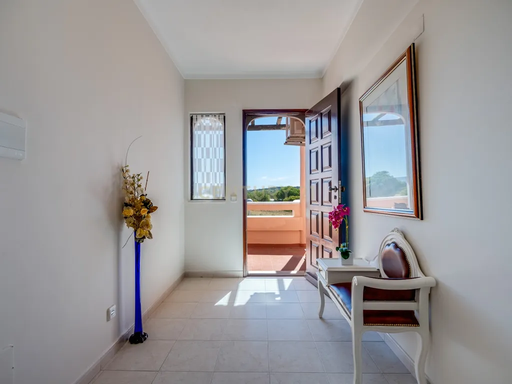 Moradia T3+1 na Fonte Santa, Quarteira - Image 17