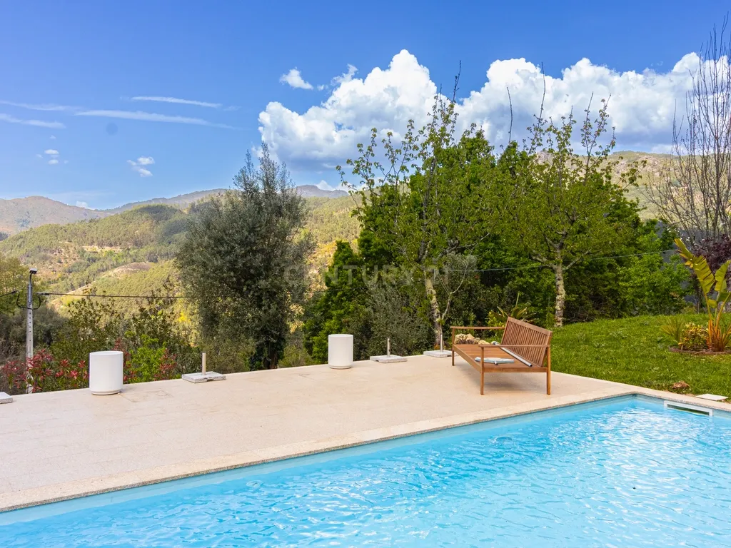 Um Refúgio no Gerês com 2 casas junto ao Rio - Image 10