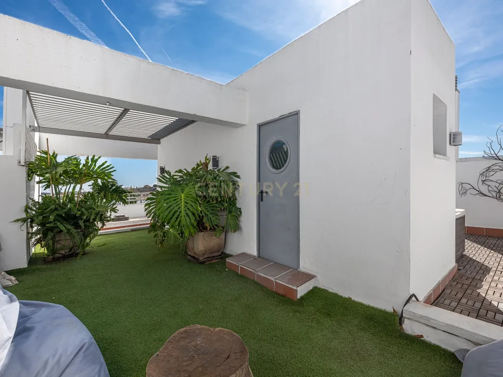 Exclusivo triplex de luxo com solário e jacuzzi em La Cala de Mijas - Image 15